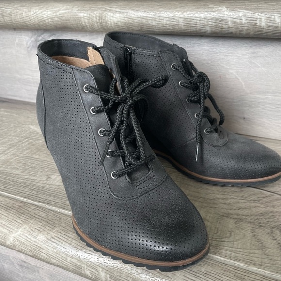 Soul Naturalized Boots Wedge Size 10 Shoes - Picture 1 of 7